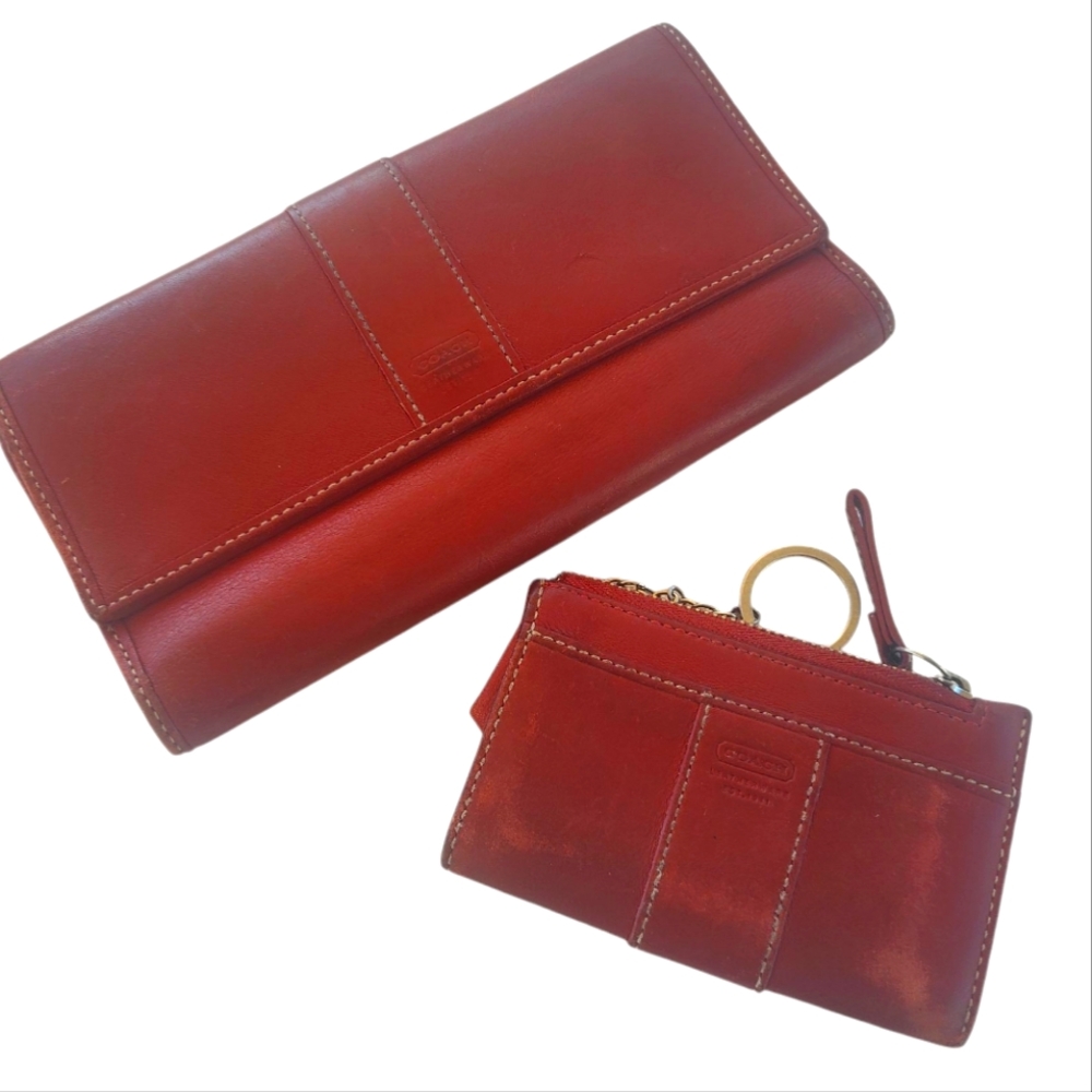 Coach Vintage Oxblood Trifold Wallet And Coin Purse